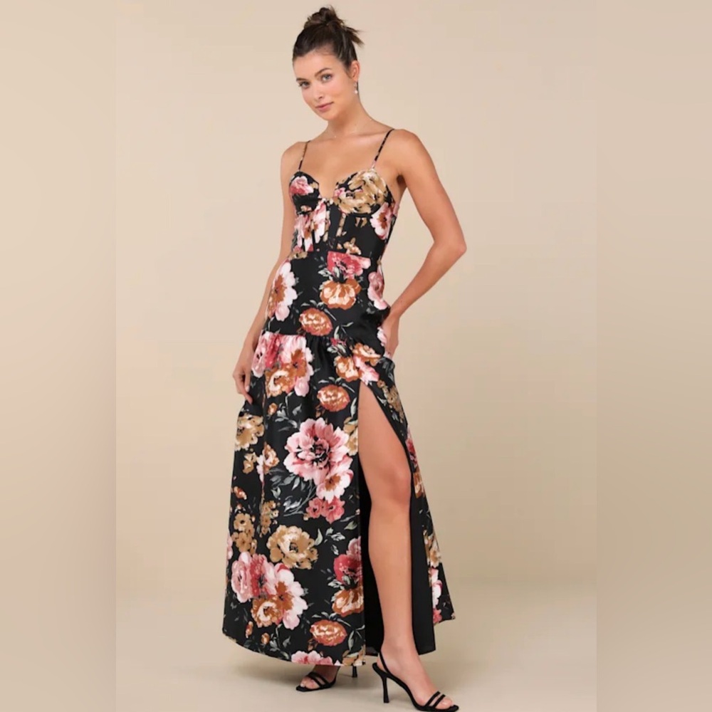 Lulu's Black Floral Maxi Dress